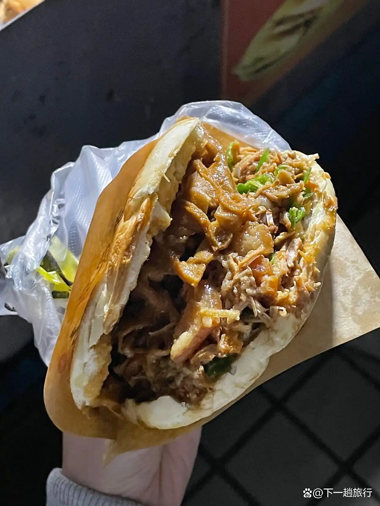 坐上绿皮车你想带上谁去旅游