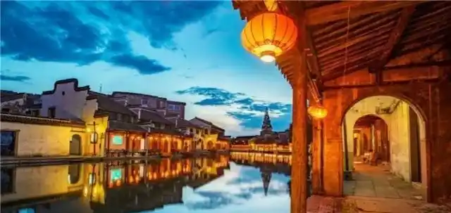 没来过这里，就别说去过古镇，这才是真正的古镇，比丽江更美