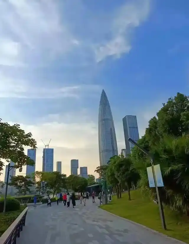 上周去了趟深圳，回来后心里一直酸溜溜的，普通人真实体验版！