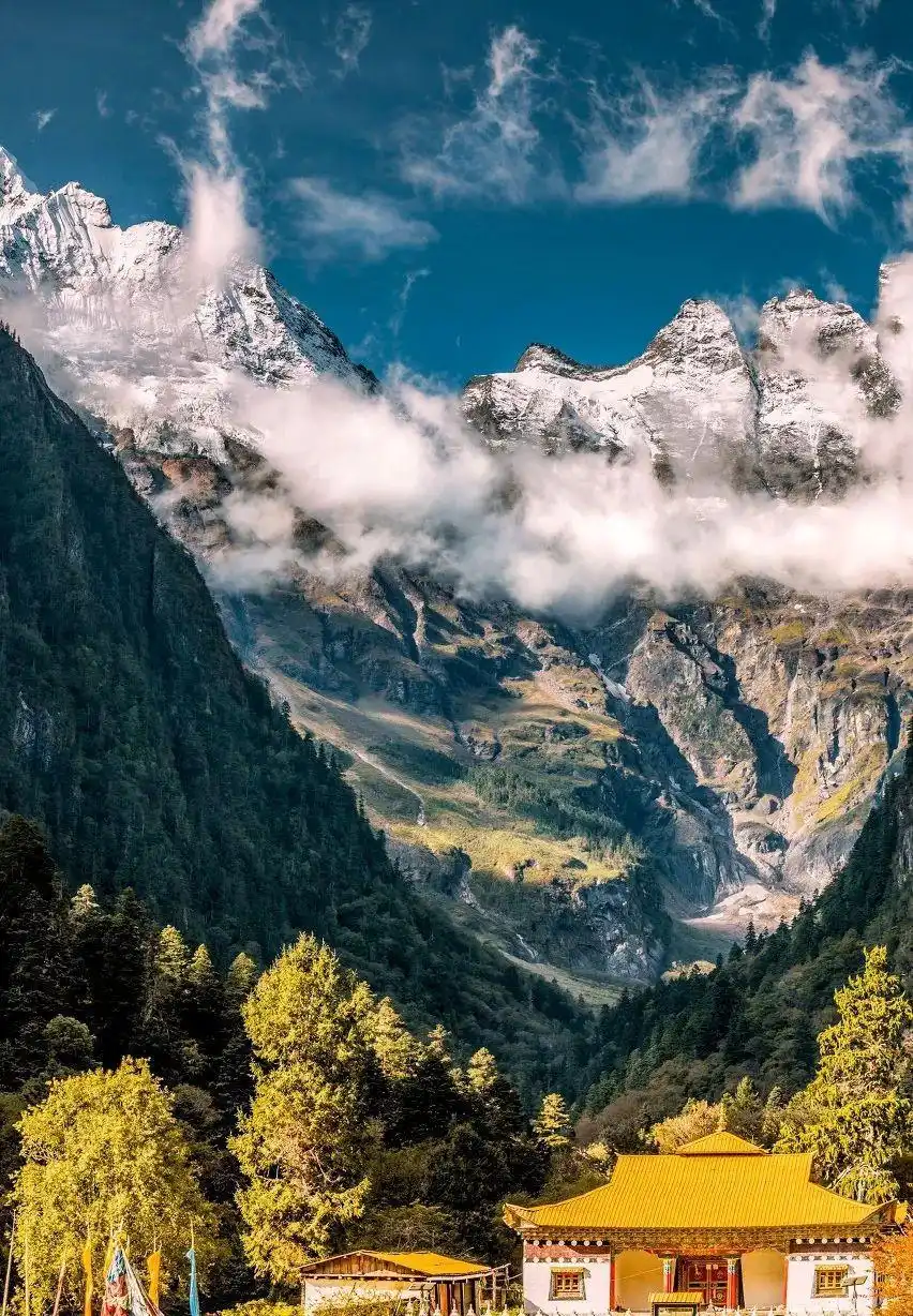 梅里雪山雨崩7日最佳徒步线路详细攻略