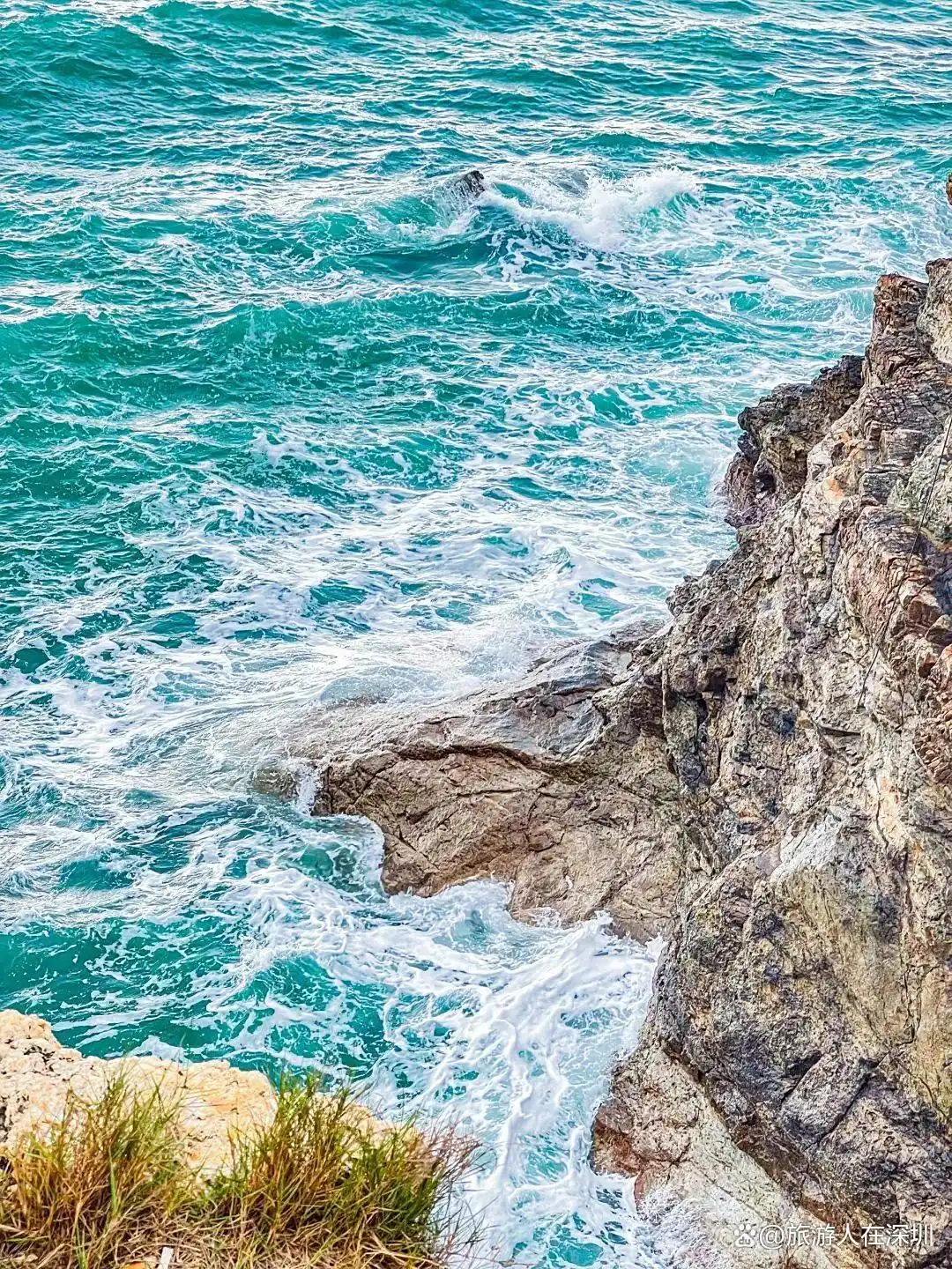 深圳杨梅坑海滩游玩全攻略，探秘山海间的梦幻，全家赶海理想之地