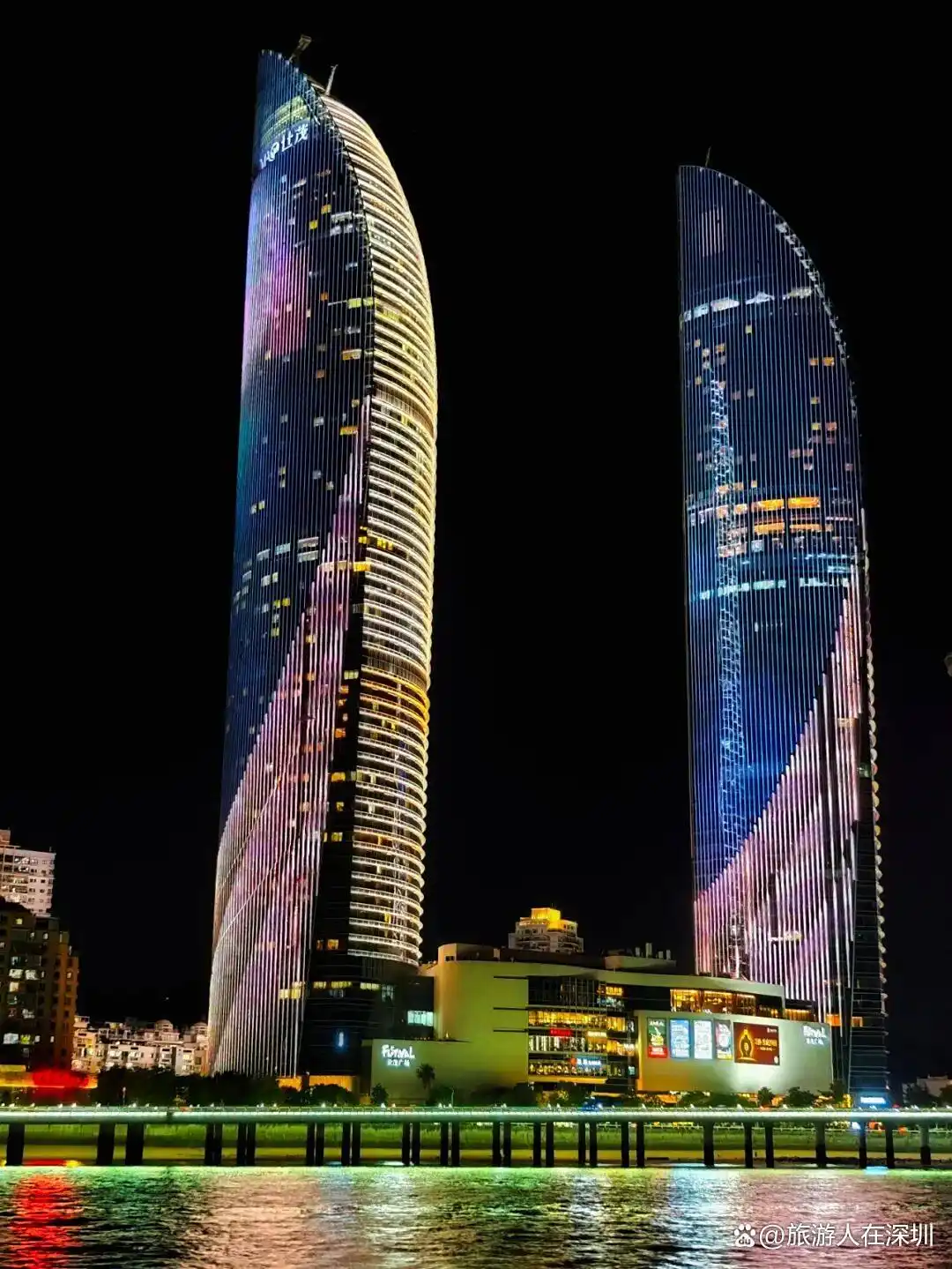 厦门鹭江夜游游玩攻略，邂逅璀璨海滨夜色，经典3天2晚行程推荐