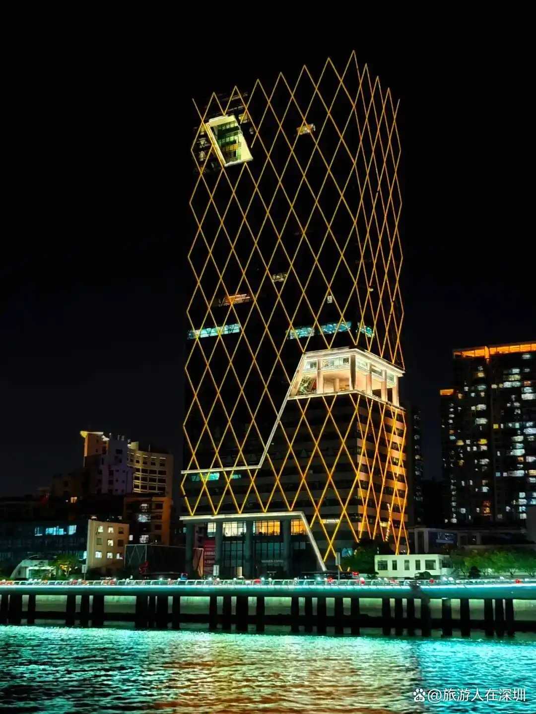 厦门鹭江夜游游玩攻略，邂逅璀璨海滨夜色，经典3天2晚行程推荐