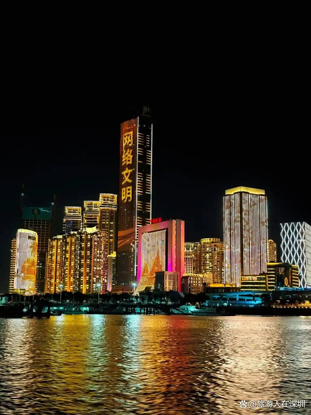 厦门鹭江夜游游玩攻略，邂逅璀璨海滨夜色，经典3天2晚行程推荐