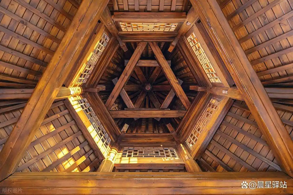 曲靖 vs 六盘水：谁才是中国第一避暑城市？——用数据与体验解码云贵高原的“凉都”之争