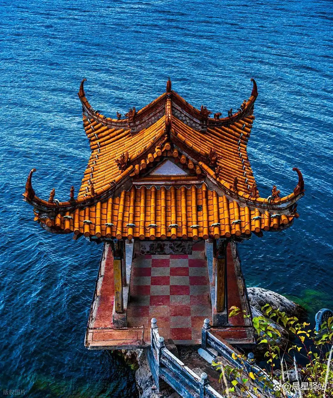 不去一趟抚仙湖，你永远不会知道，云南的高原湖泊到底有多美