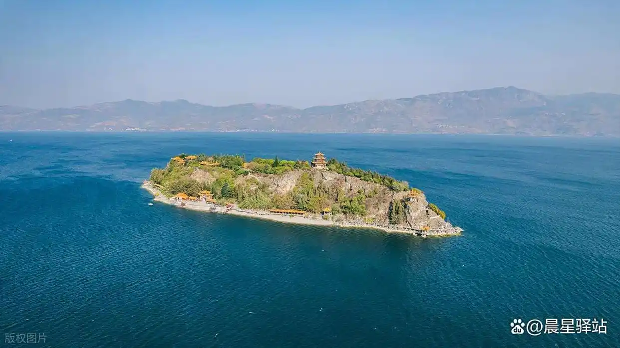 不去一趟抚仙湖，你永远不会知道，云南的高原湖泊到底有多美