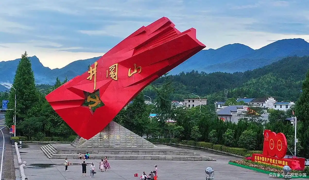 江西十大名山排名：5家跻身全国5A景区百强榜，2家自然景观TOP10