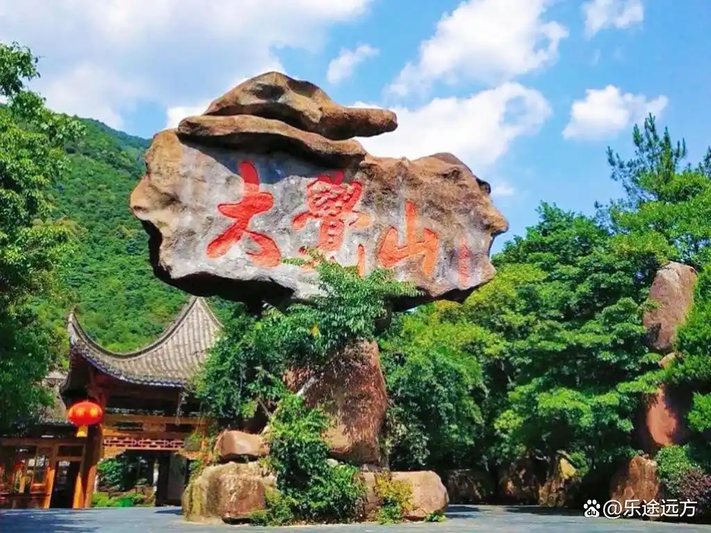 江西十大名山排名：5家跻身全国5A景区百强榜，2家自然景观TOP10