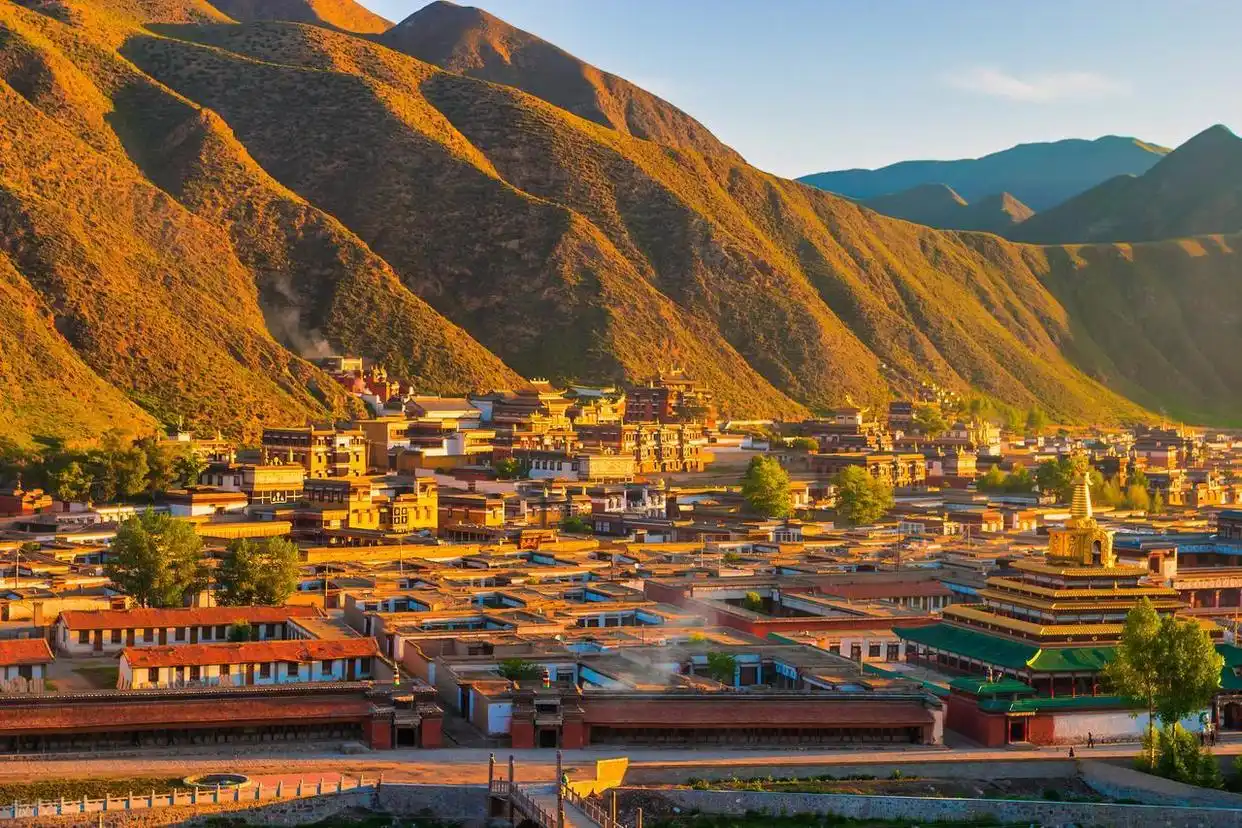 10月适合去的7个旅行地，秋景极致绚烂，赏秋氛围感满满