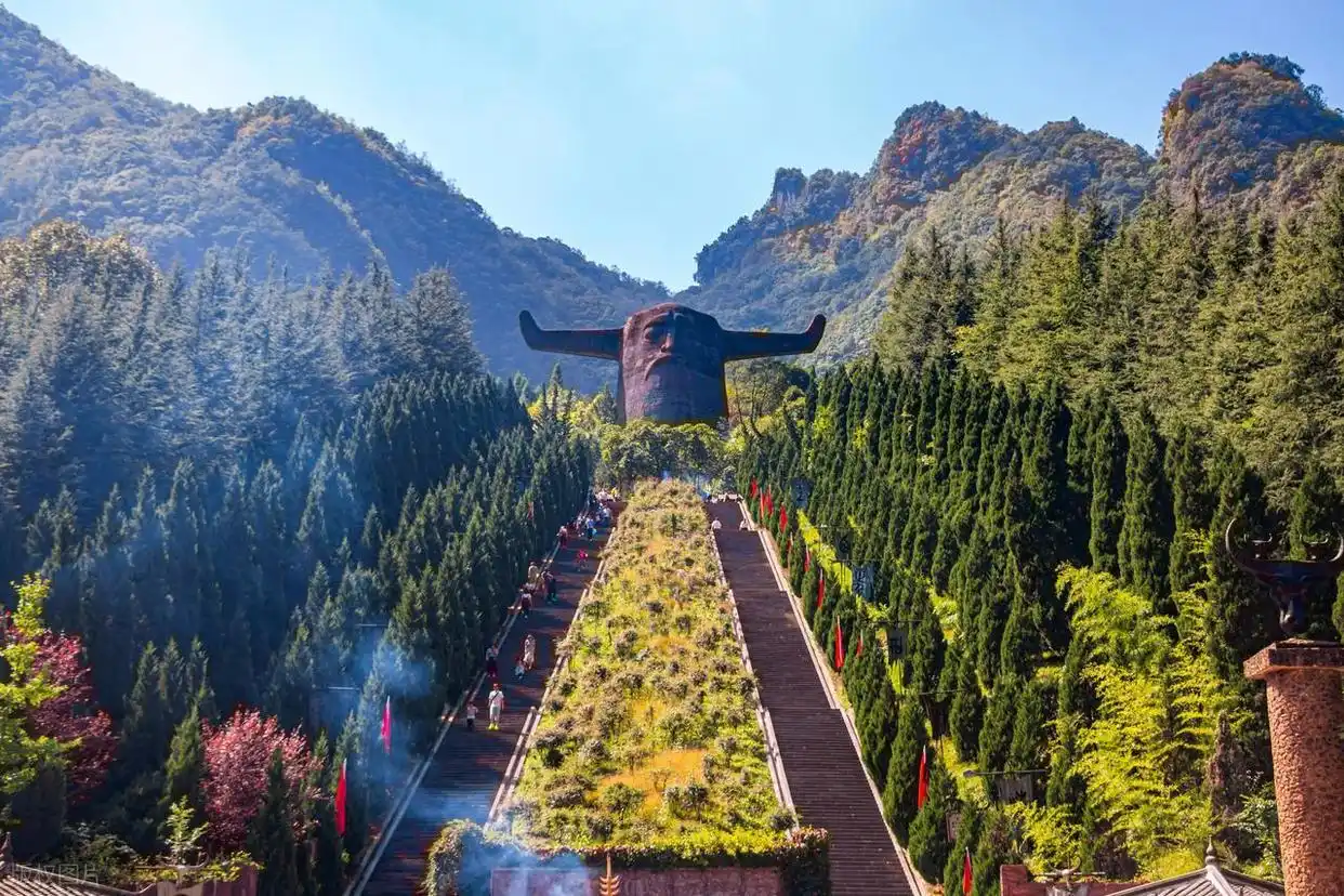 10月适合去的7个旅行地，秋景极致绚烂，赏秋氛围感满满