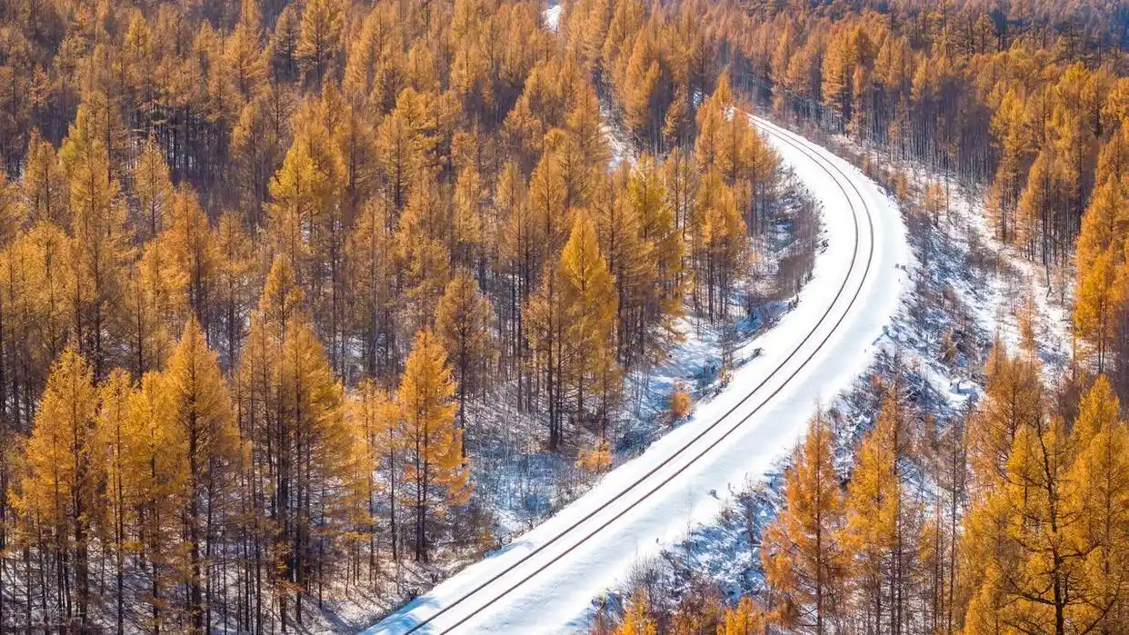 东北的秋日，8个宝藏赏秋地，层林尽染的视觉盛宴