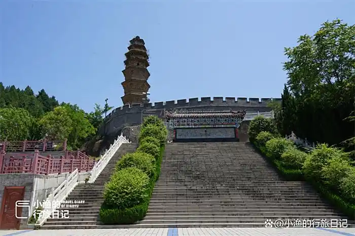 陕南传奇千年古塔，与大雁塔同年修建，为镇压母猪精九层变六层半