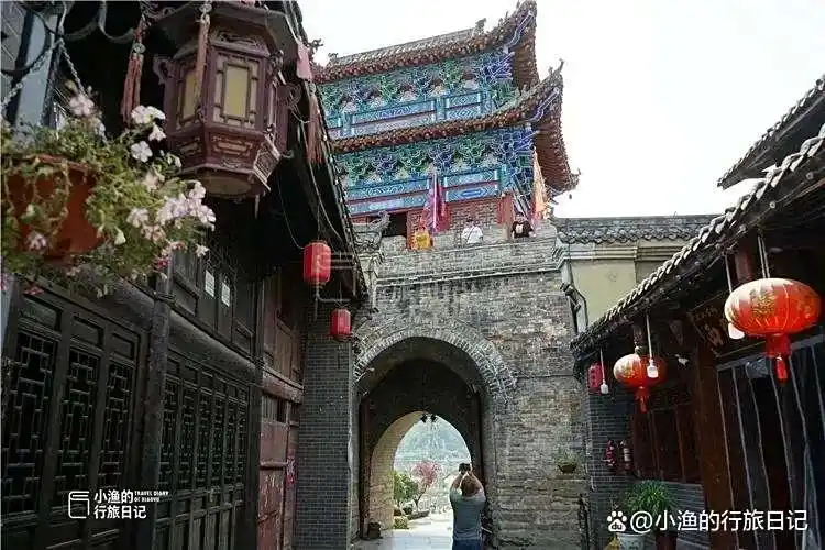 西安自驾2.5H，陕南这座“神仙小城”藏不住了！游山玩水逛古镇