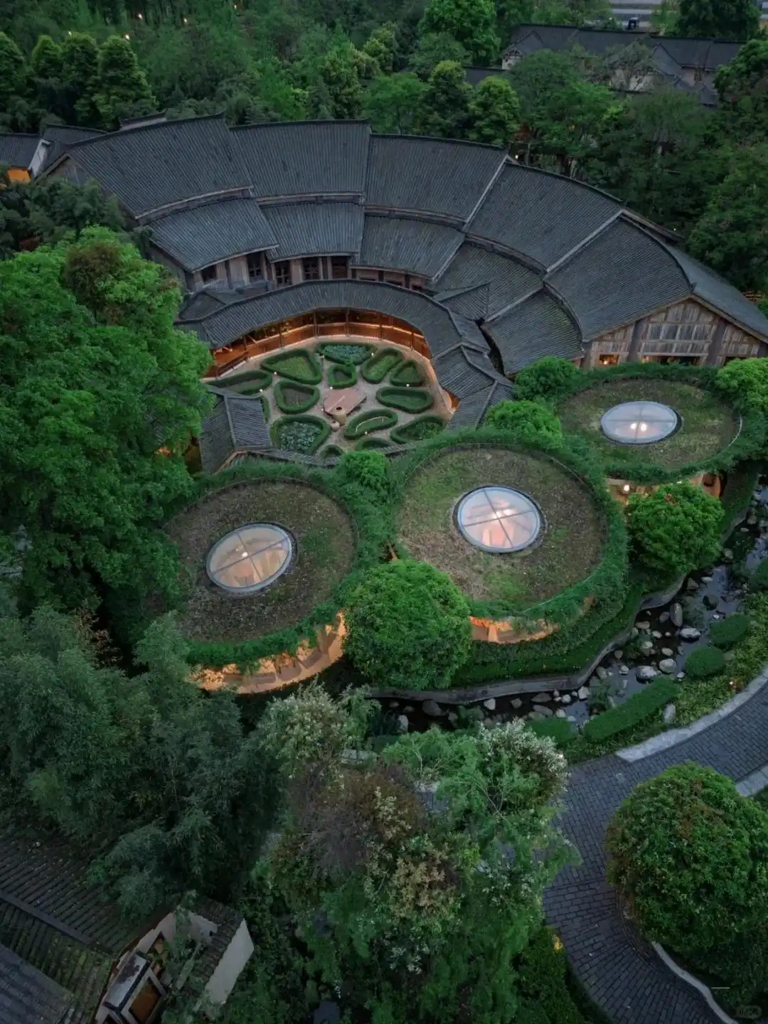 成都旅游攻略！附本地人私藏攻略，看完立刻想出发