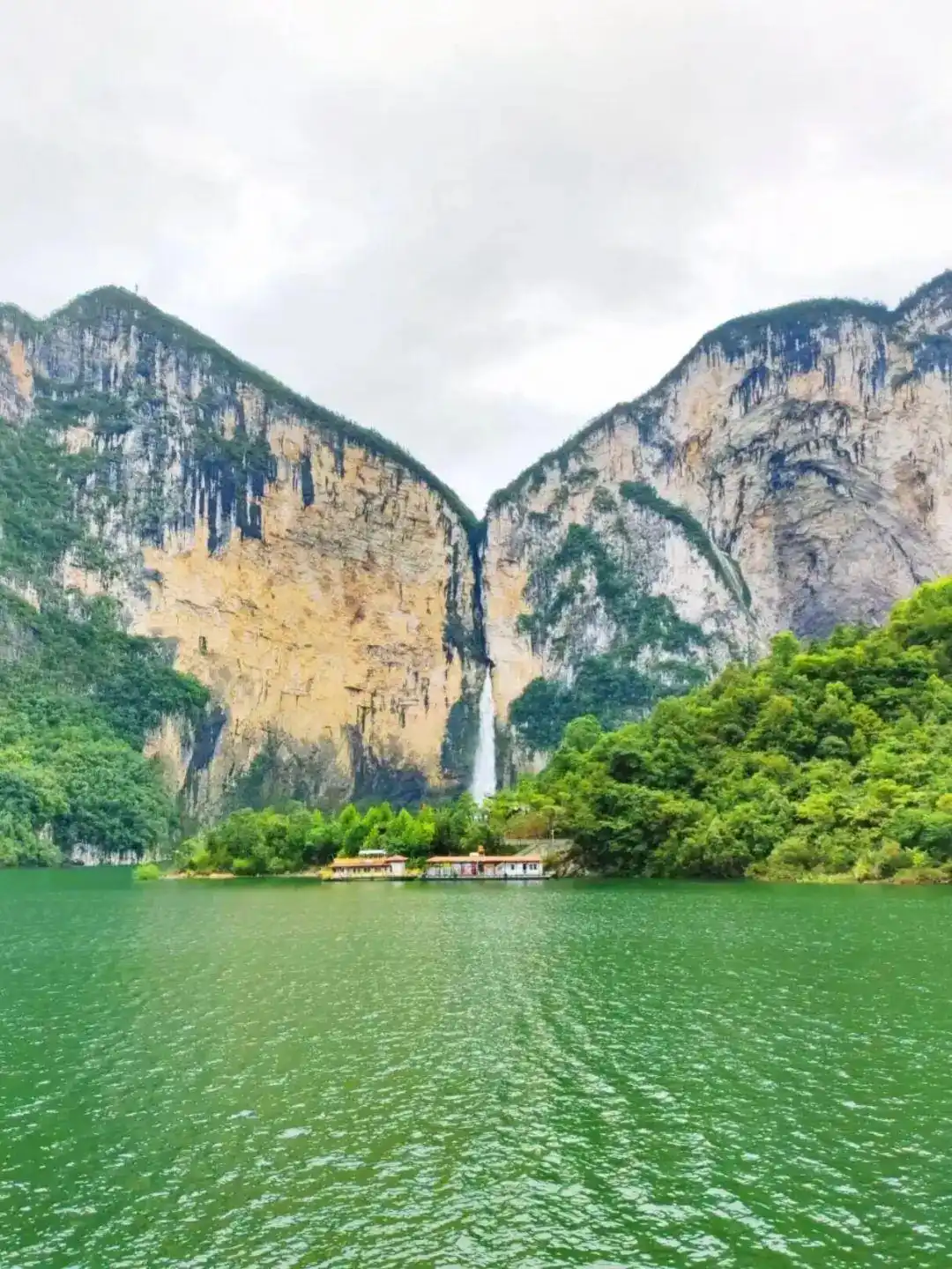 恩施7-8月旅行｜照搬这份攻略不踩雷！恩施盛夏玩法路线+避坑指南