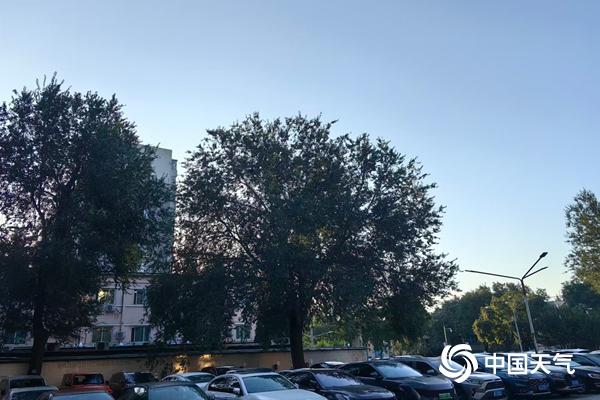 北京今天以晴为主最高气温将升至29℃ 明后天云量逐渐增多