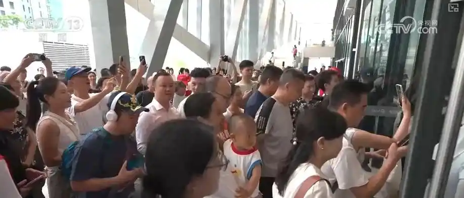 “一日游”“周末游”“夜间游”出行多元 粤港澳跨境文旅体验与购物消费升温