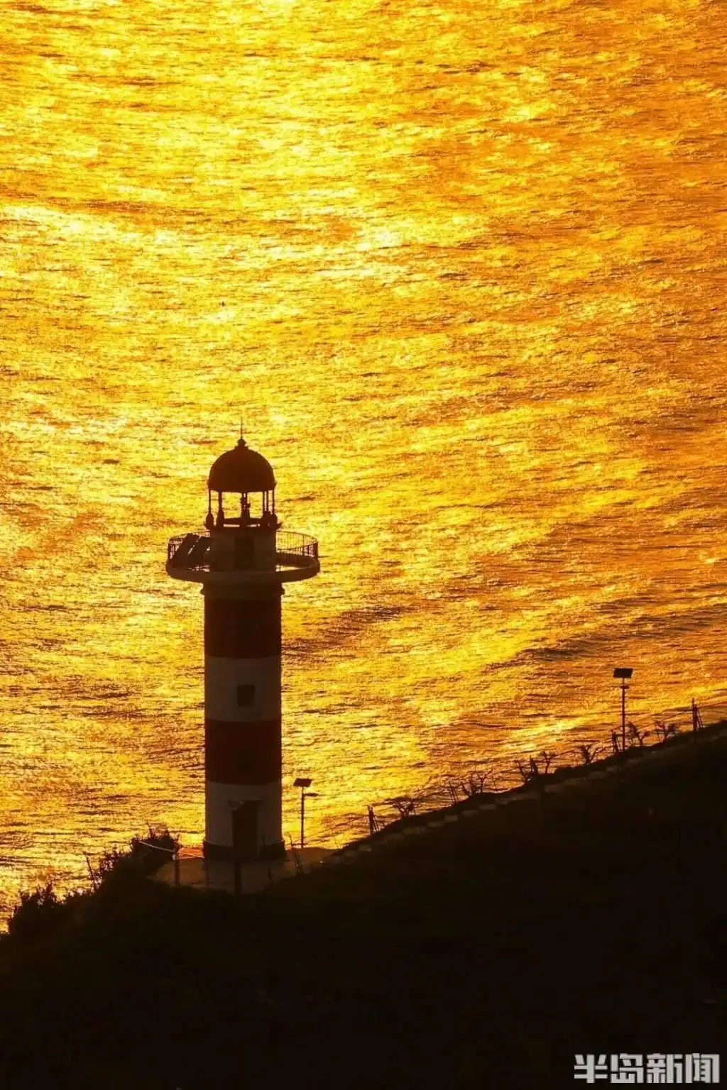 这里是青岛｜灵山岛的悠游秘境，斋堂岛的渔村烟火！假期来西海岸新区游海岛