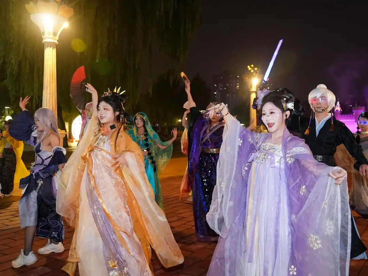 石景山游乐园国庆彩灯游园会剧透来了，多图抢先看