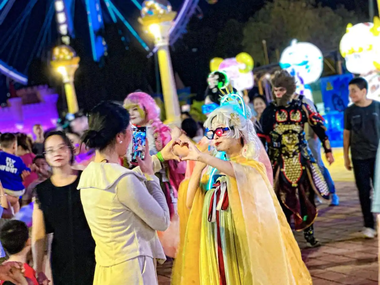 石景山游乐园国庆彩灯游园会剧透来了，多图抢先看