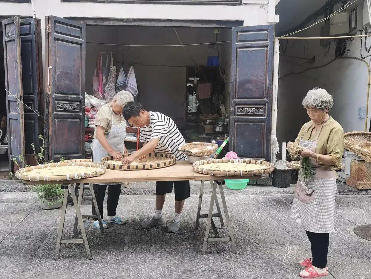 “国庆”+“中秋”，六枝岩脚古镇百元自助游攻略