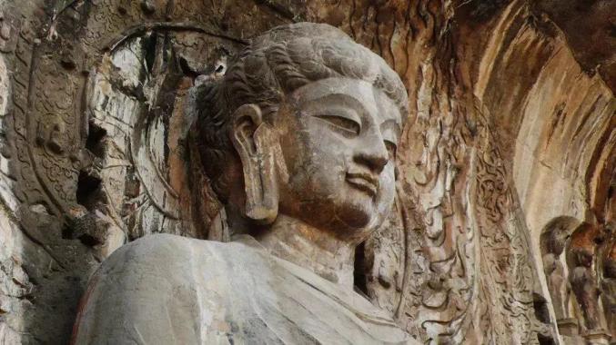 八种色彩，领略龙门石窟全年之美！