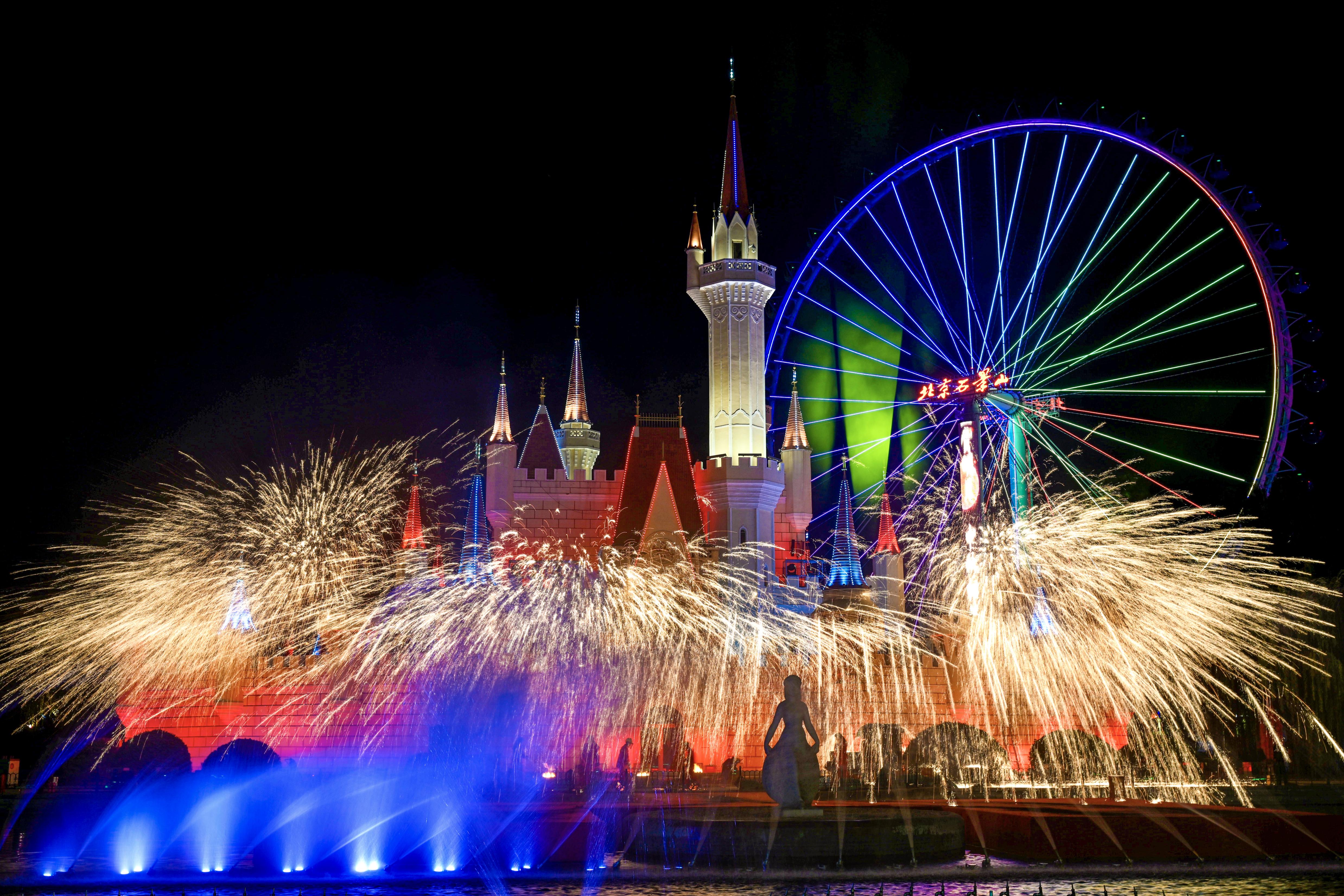 奇幻城堡、彩灯游园会，石景山游乐园“十一”活动上新