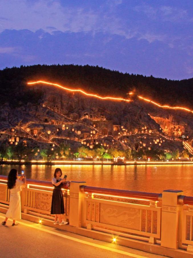 龙门的夜！Oh Yeah！