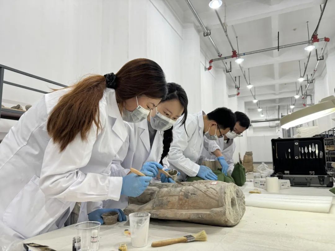 卢舍那大佛神秘的微笑，这样“保养”出来