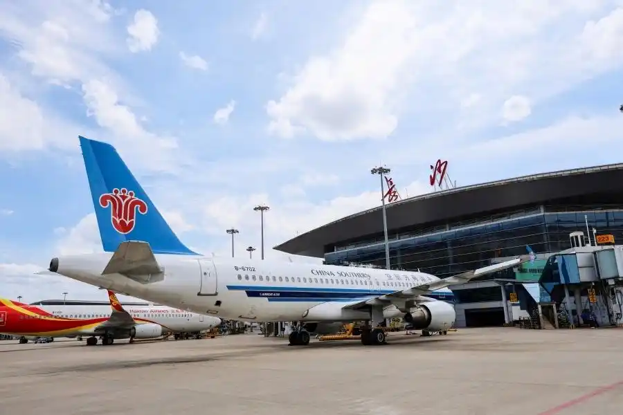 低至220元！假期从长沙出发，这些地方还有特价机票