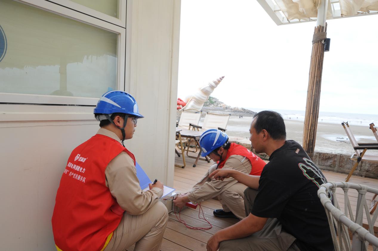 福州长乐供电：“满格电”护航假期海滨旅游热潮