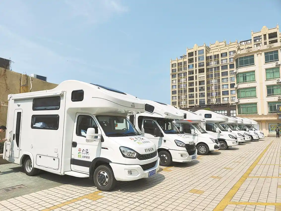 自驾游有了“进阶版” 准备好，开着房车去旅行！