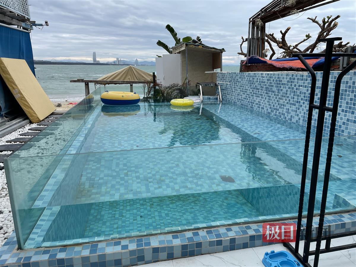 “三亚开始进入旺季了，之后酒店民宿会一天一个价”