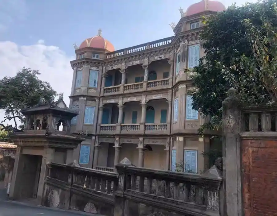 厦门鼓浪屿一估价过亿网红别墅七折拍卖仍遭流拍：3万多人围观无人报名