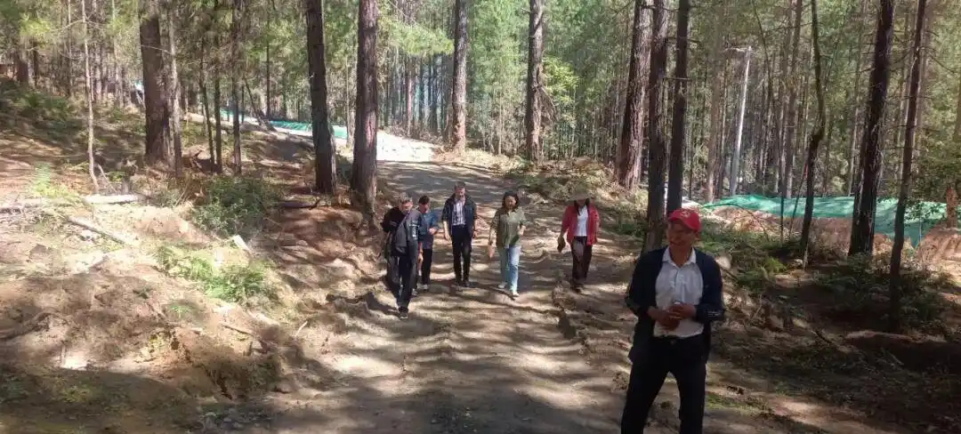 林芝市工商联深入察隅县企业开展调研