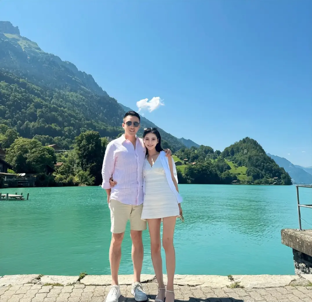 马筱梅自嘲是个没用的旅伴，旅行的一切全靠汪小菲规划安排！