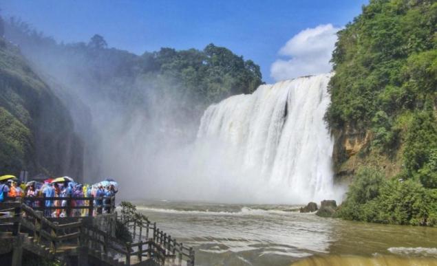 贵州旅游地标 ① | 黄果树瀑布