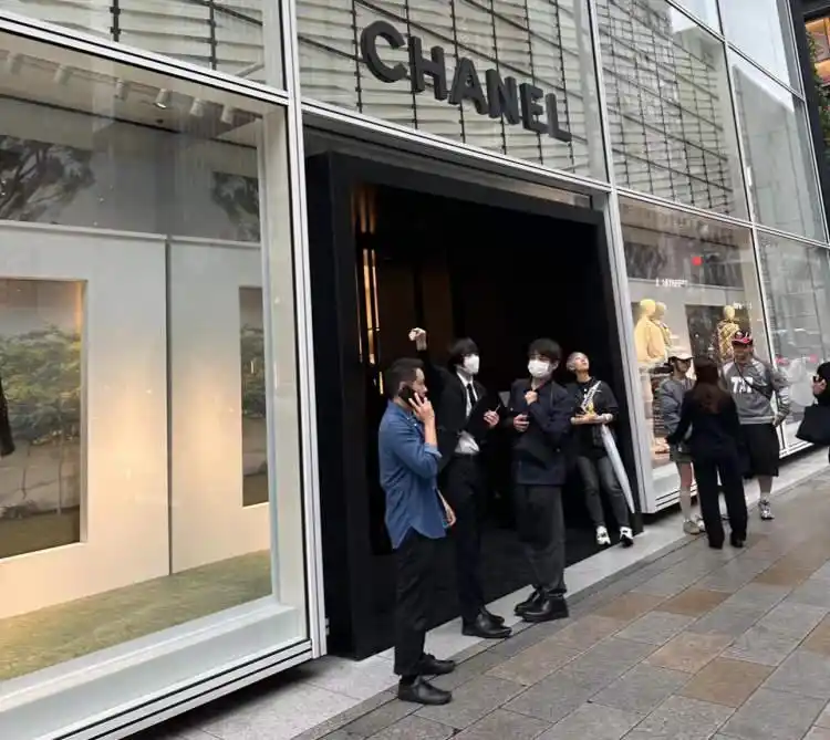 日本旅游热的理想与现实！购物遇售罄空手而归，有人想看的风景看不到，有人遭遇大堵车