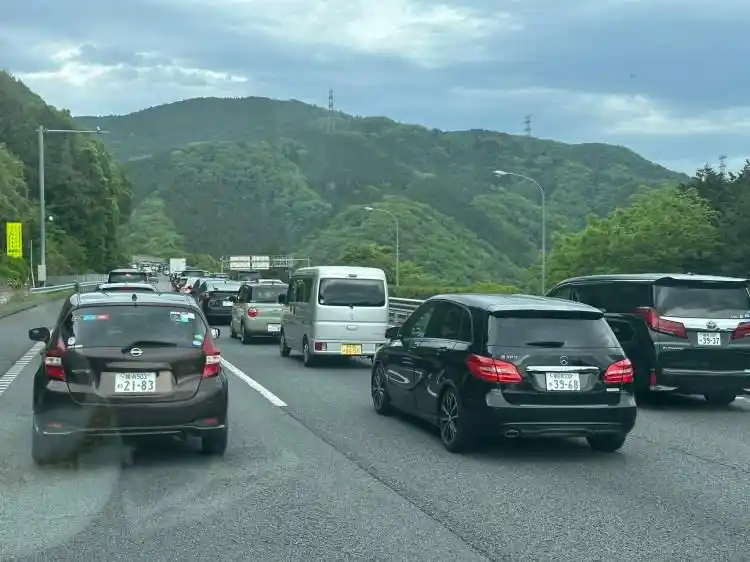 日本旅游热的理想与现实！购物遇售罄空手而归，有人想看的风景看不到，有人遭遇大堵车