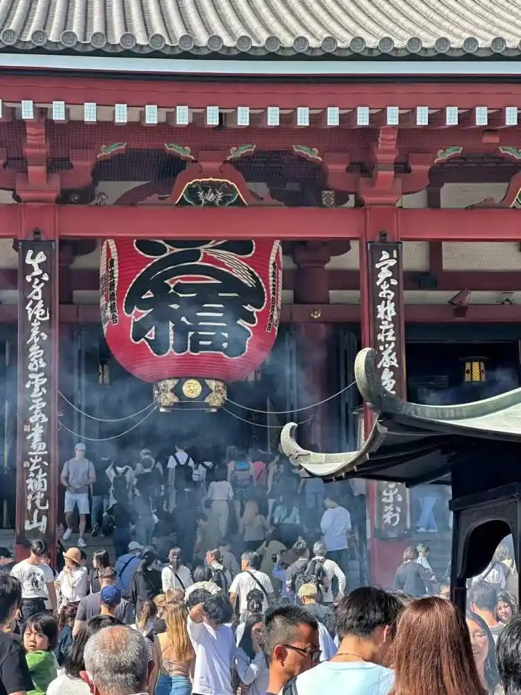 日本旅游热的理想与现实！购物遇售罄空手而归，有人想看的风景看不到，有人遭遇大堵车