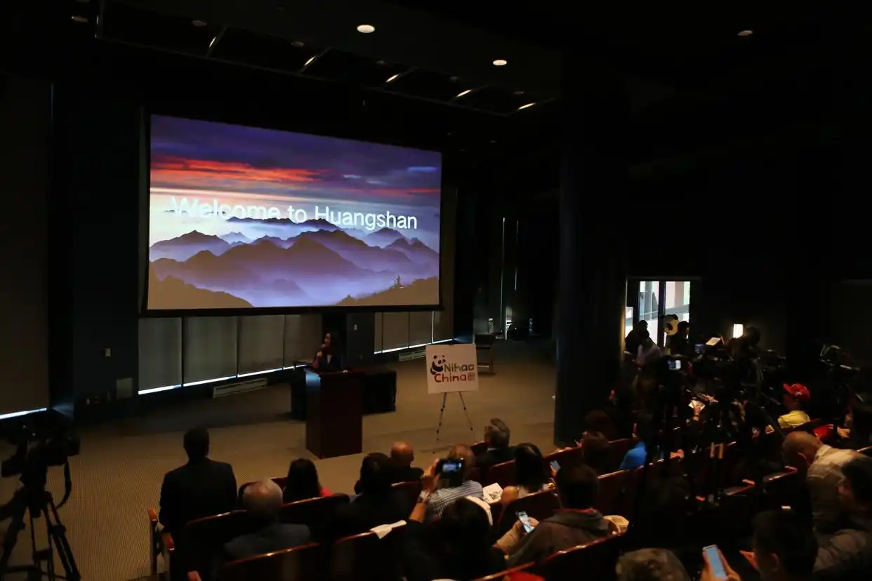 “你好！中国”旅游推广品牌标识亮相美国纽约