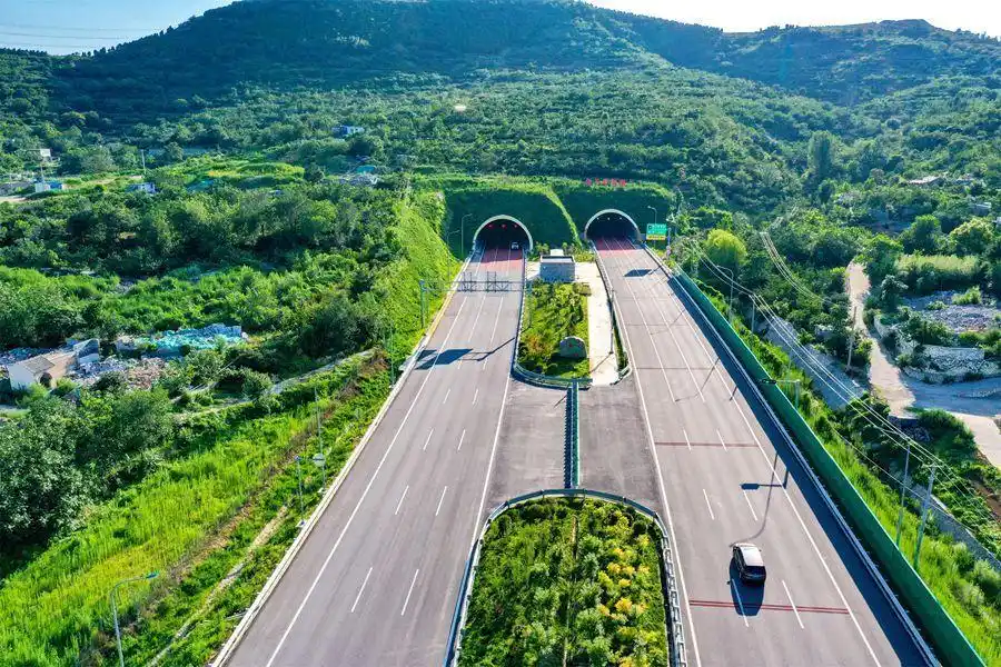 假期出行指南丨自驾游要留意这些安全细节