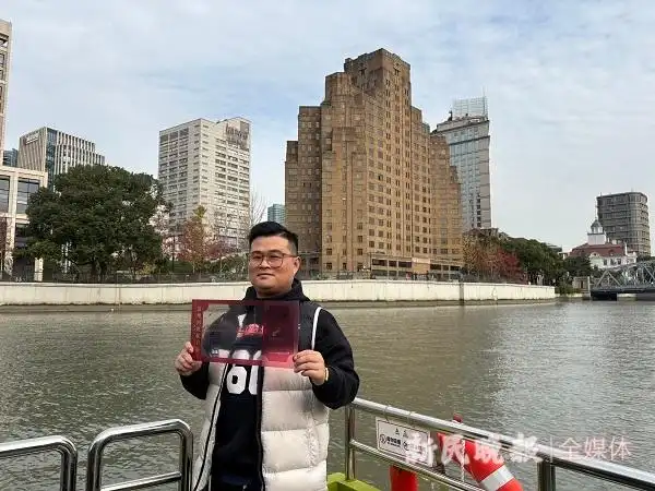 一张船票可以乘坐4次 首条悠游苏州河航线班轮启航