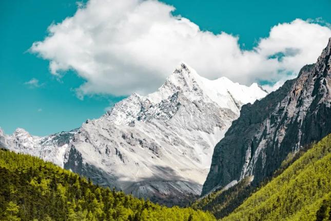 享受自由的旅途，国内最美的7条自驾游路线，即刻出发