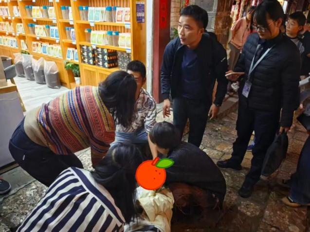 “双节”假期，丽江古城以温暖服务守护八方游客