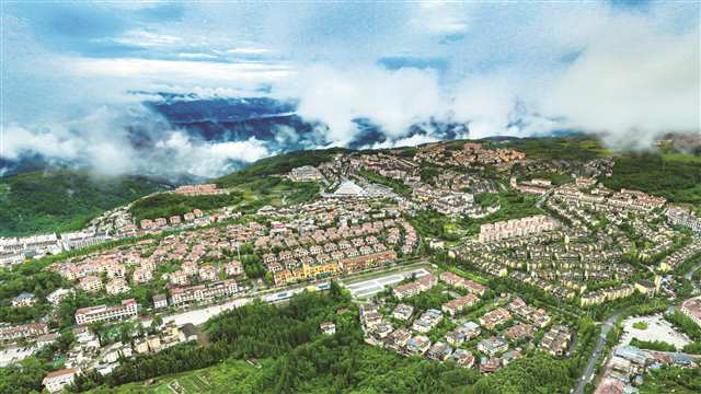 从穷乡僻壤到人间仙境 三次创业助武隆旅游“三十而立”