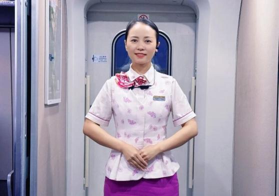 启用高峰列车运行图，加开热门方向列车