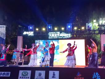 国庆中秋双节同庆 丽江古城民俗盛宴精彩纷呈