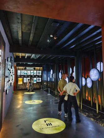 “打卡”变“沉浸”，国庆假期文化院落成“古城游”新亮点